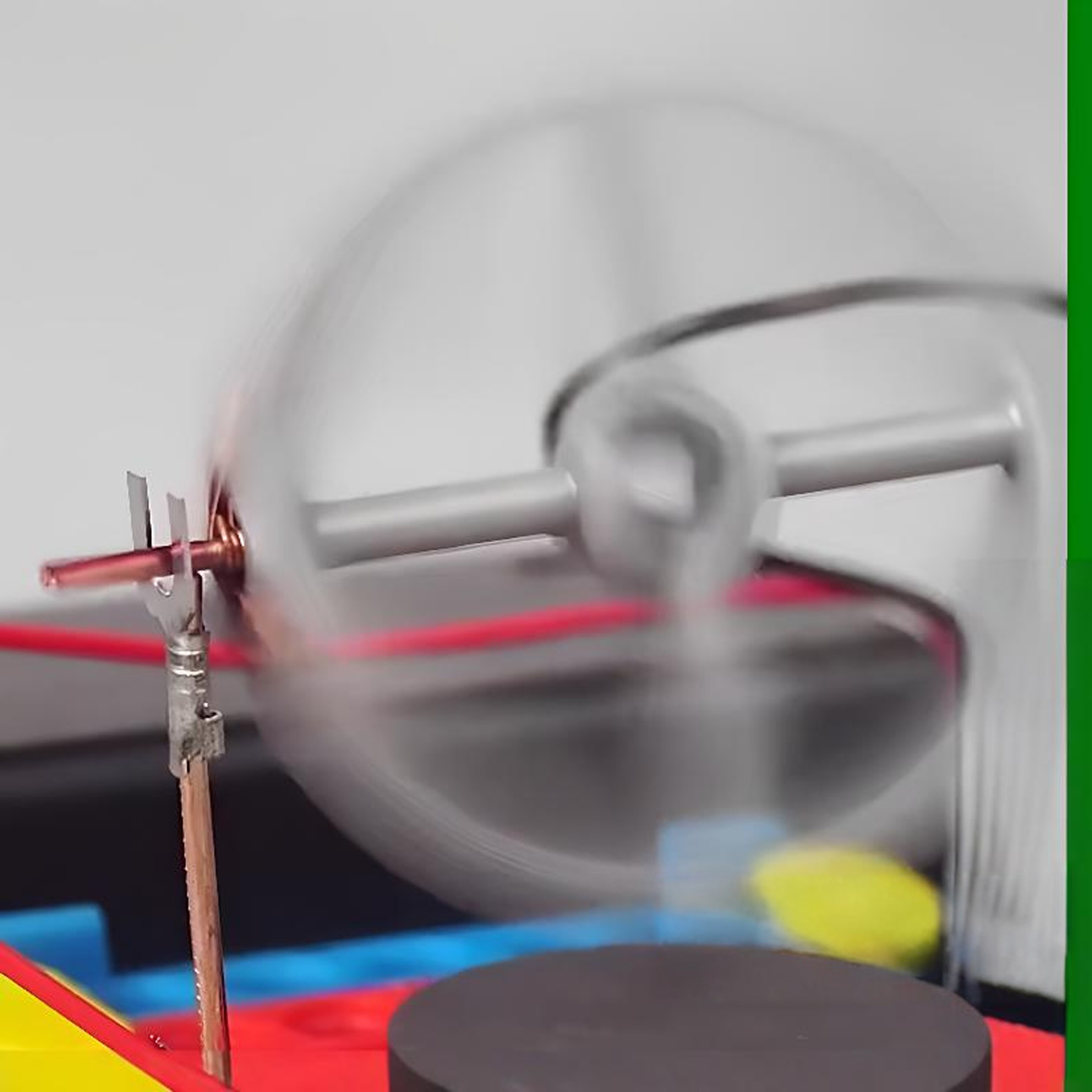 Model do eksperymentów z silni – Hobby Is Science recenzja i cena